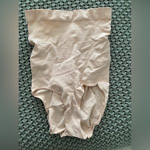 Skims High Waisted Brief Shapewear